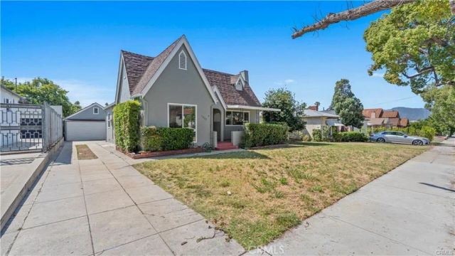 1230 Spazier Avenue, Glendale, CA 91201