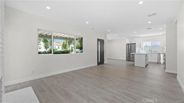 1230 Spazier Avenue, Glendale, CA 91201