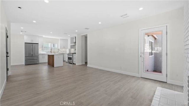 1230 Spazier Avenue, Glendale, CA 91201