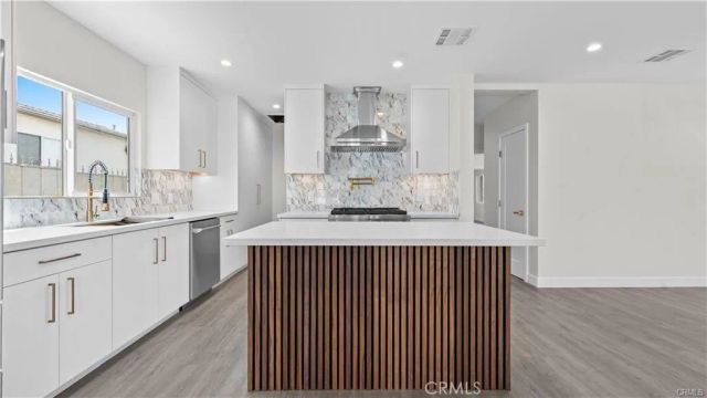 1230 Spazier Avenue, Glendale, CA 91201