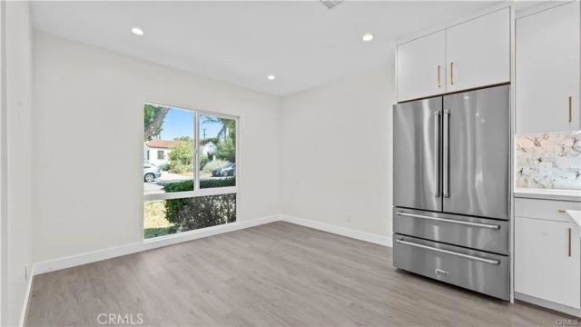 1230 Spazier Avenue, Glendale, CA 91201