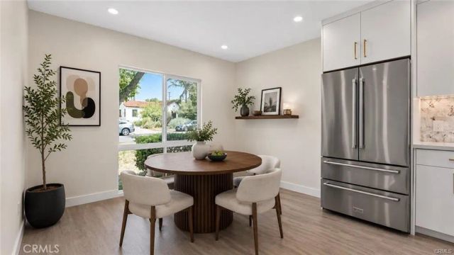 1230 Spazier Avenue, Glendale, CA 91201