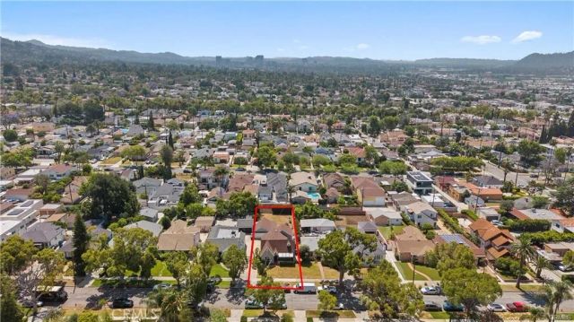 1230 Spazier Avenue, Glendale, CA 91201