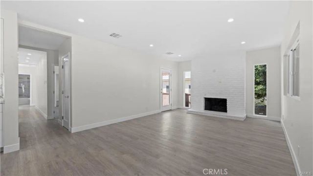 1230 Spazier Avenue, Glendale, CA 91201