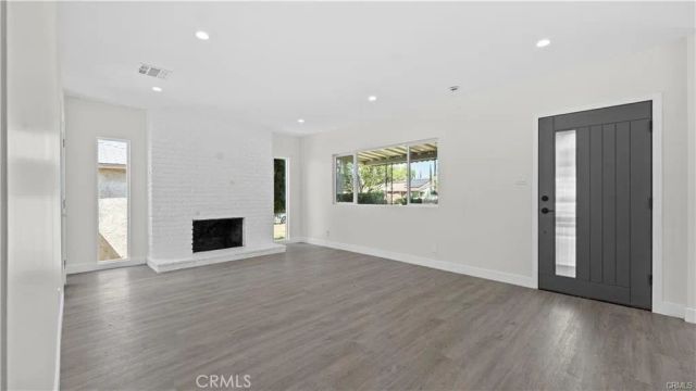 1230 Spazier Avenue, Glendale, CA 91201
