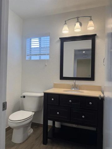 4665 Los Alamos Way C, Oceanside, CA 92057