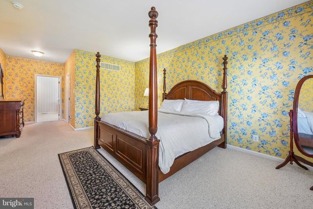 51 FORAGE DR, Mickleton, NJ 08056