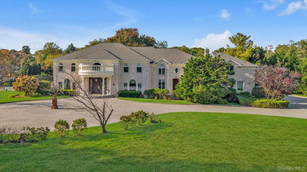 11 Polo Drive, Old Westbury, NY 11568 — photo 2