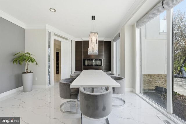 10405 BOSWELL LN, Potomac, MD 20854