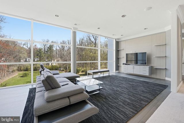 10405 BOSWELL LN, Potomac, MD 20854