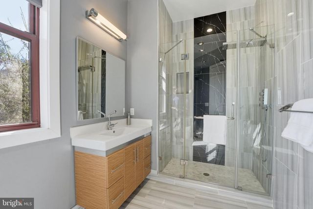 10405 BOSWELL LN, Potomac, MD 20854