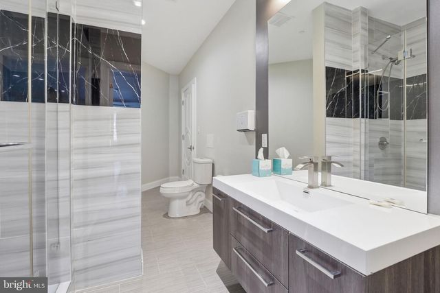 10405 BOSWELL LN, Potomac, MD 20854