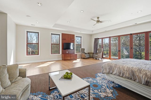 10405 BOSWELL LN, Potomac, MD 20854