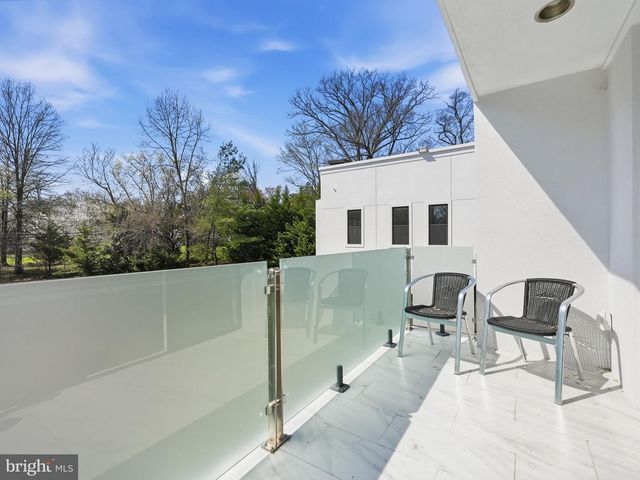 10405 BOSWELL LN, Potomac, MD 20854