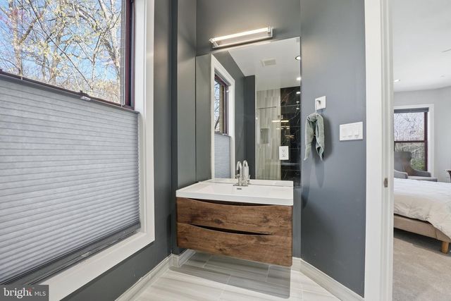 10405 BOSWELL LN, Potomac, MD 20854