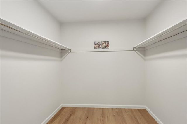 2 Maple Circle, Smithville, MO 64089