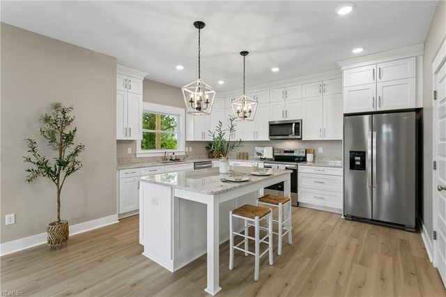 54 N Lawson RD, Poquoson, VA 23662