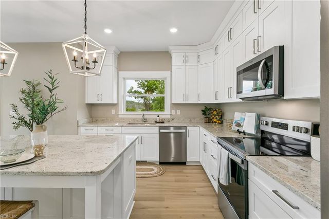 54 N Lawson RD, Poquoson, VA 23662