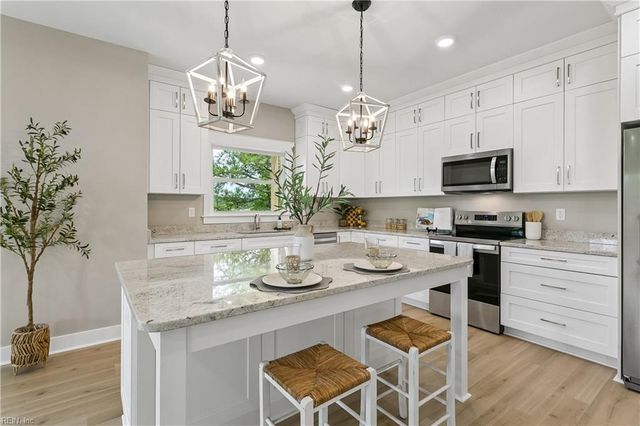 54 N Lawson RD, Poquoson, VA 23662