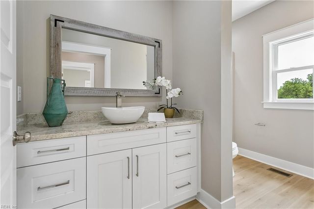 54 N Lawson RD, Poquoson, VA 23662