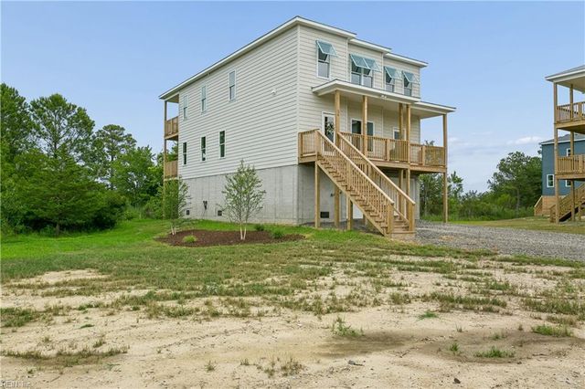 54 N Lawson RD, Poquoson, VA 23662