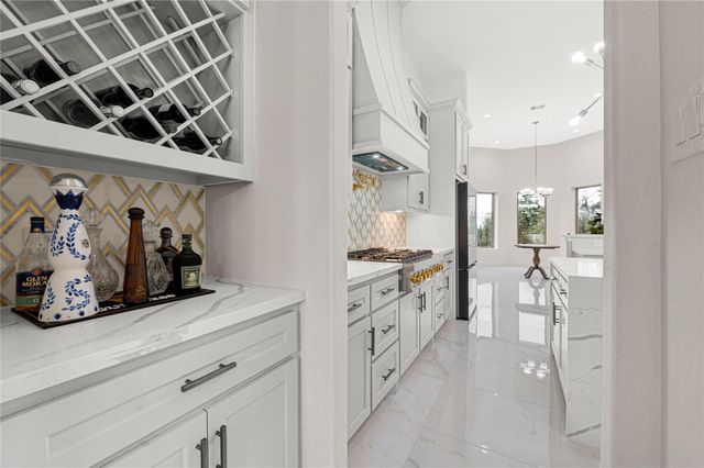 1626 Spanish Cove Drive, Crosby, TX 77532