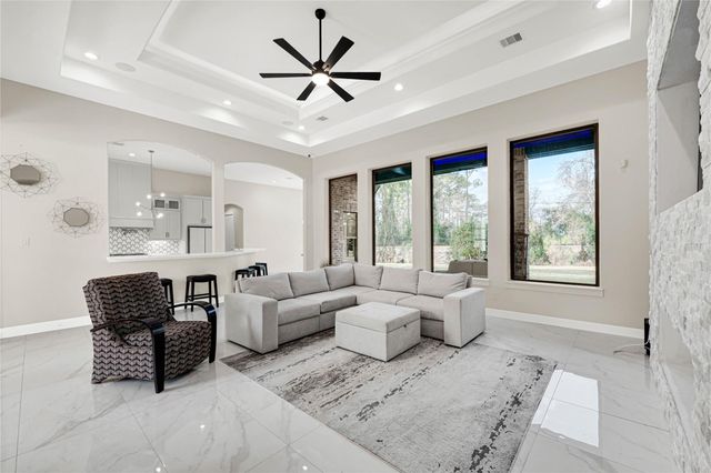 1626 Spanish Cove Drive, Crosby, TX 77532