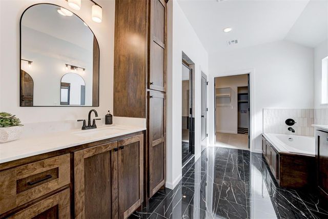 1311 Copper Ridge Circle, Piedmont, OK 73078