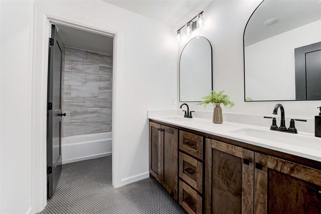 1311 Copper Ridge Circle, Piedmont, OK 73078