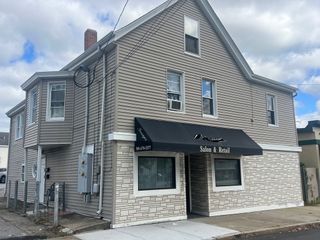 420 Brightman St, Fall River, MA 02720
