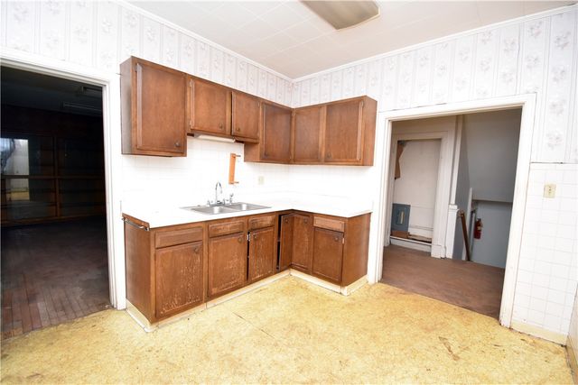 114 S McKean Street, Kittanning Boro, PA 16201