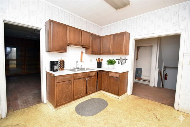 114 S McKean Street, Kittanning Boro, PA 16201