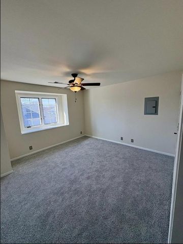 949 Quinlan DRIVE, Pewaukee, WI 53072