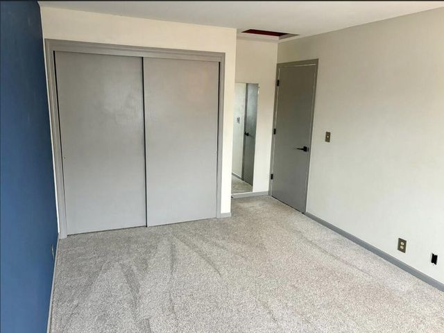 949 Quinlan DRIVE, Pewaukee, WI 53072