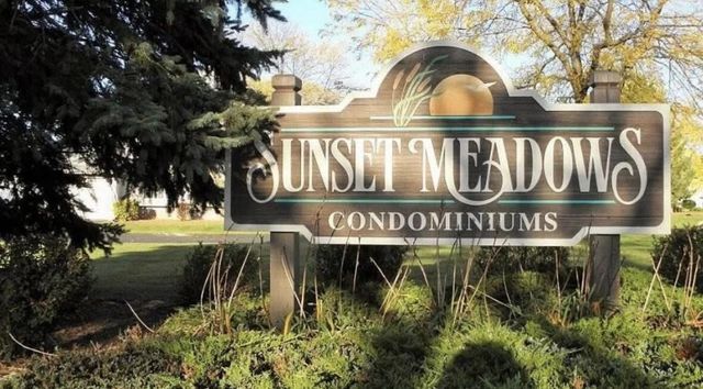 949 Quinlan DRIVE, Pewaukee, WI 53072