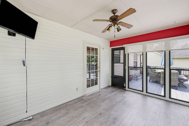 2411 Charleston Square, Chattanooga, TN 37421
