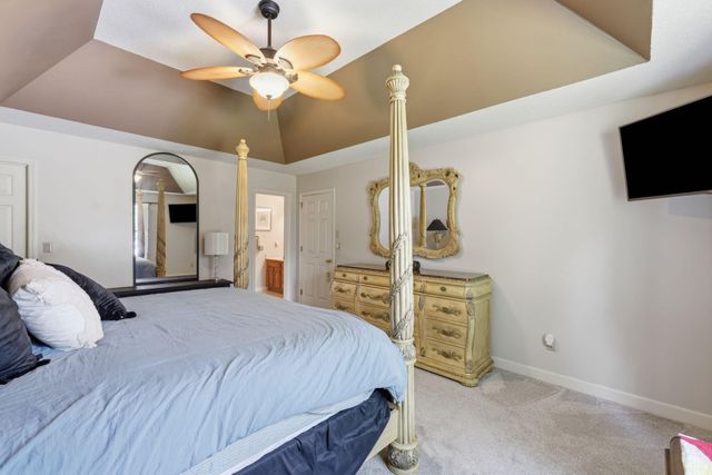 2411 Charleston Square, Chattanooga, TN 37421
