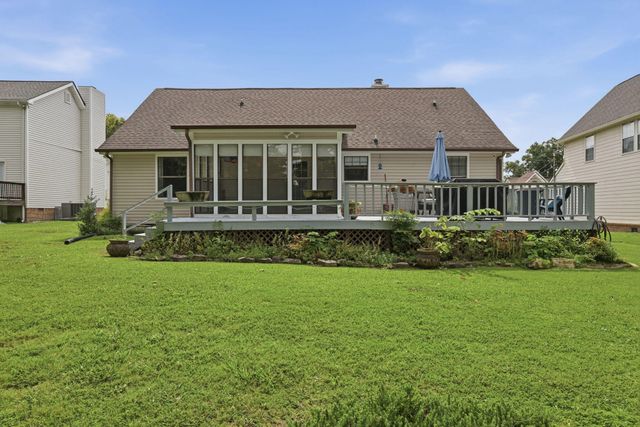 2411 Charleston Square, Chattanooga, TN 37421
