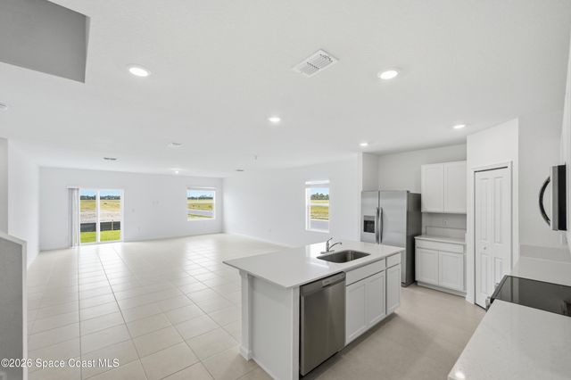 1652 Ellsworth Circle SW, Palm Bay, FL 32908