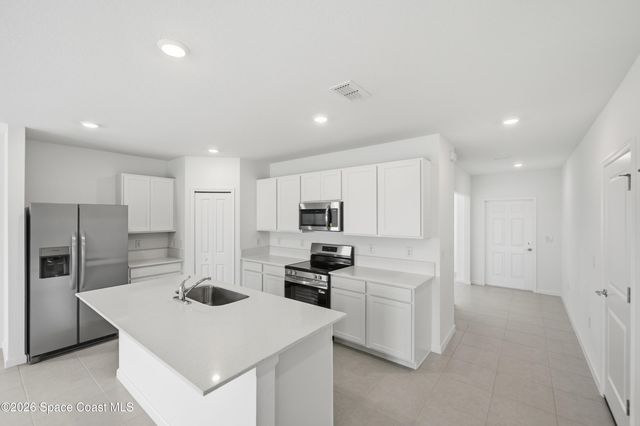 1652 Ellsworth Circle SW, Palm Bay, FL 32908