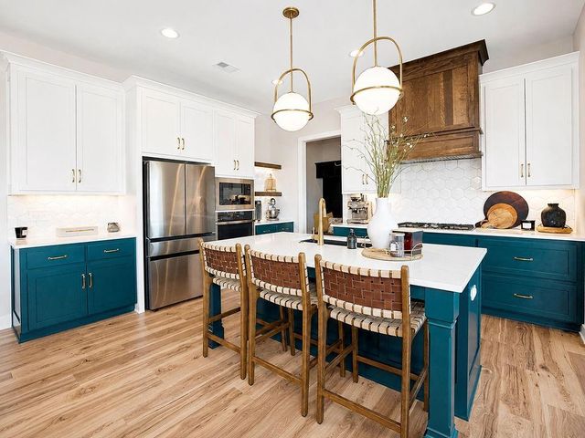 1713 SW Arbormill Terrace, Lee's Summit, MO 64082