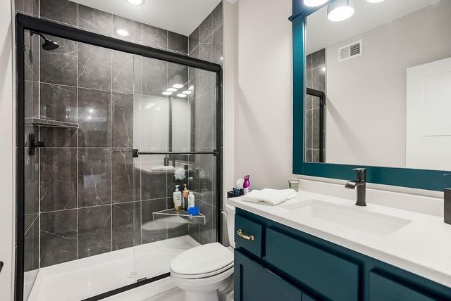 1713 SW Arbormill Terrace, Lee's Summit, MO 64082