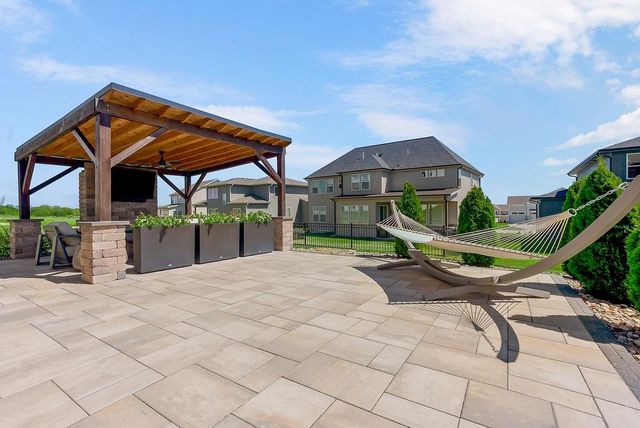1713 SW Arbormill Terrace, Lee's Summit, MO 64082
