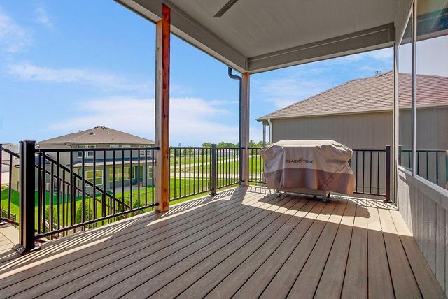 1713 SW Arbormill Terrace, Lee's Summit, MO 64082