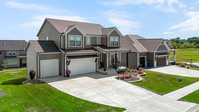 1713 SW Arbormill Terrace, Lee's Summit, MO 64082