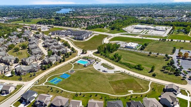 1713 SW Arbormill Terrace, Lee's Summit, MO 64082