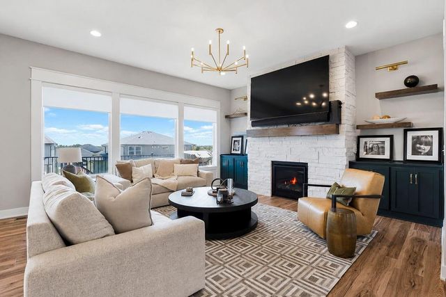 1713 SW Arbormill Terrace, Lee's Summit, MO 64082