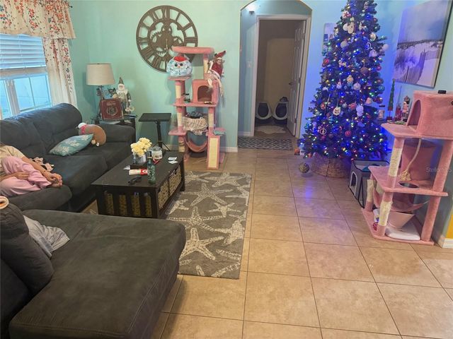 1920 CALLE ALTO VISTA, Deland, FL 32724