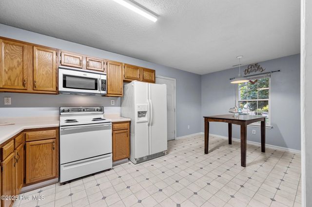220 Pollard Drive, Jacksonville, NC 28540