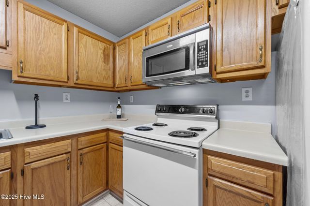 220 Pollard Drive, Jacksonville, NC 28540